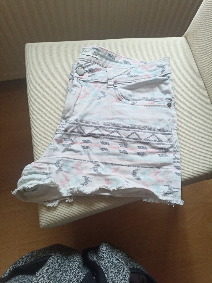 Bohem Tarzı Beyaz Mini Şort - Görsel 2