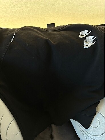Nike sweat