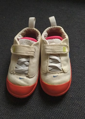 Kız Çocuk 24 numara  Cırt Cırtlı Orjinal Nike spor Ayakkabı - Görsel 3