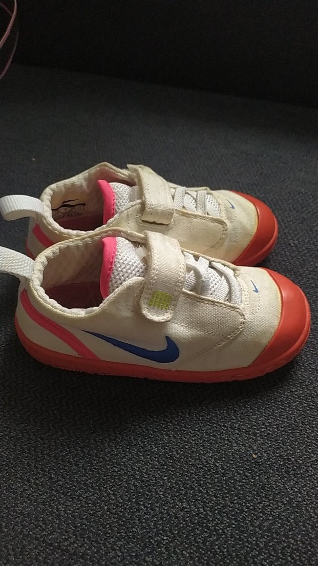 Kız Çocuk 24 numara  Cırt Cırtlı Orjinal Nike spor Ayakkabı - Görsel 2