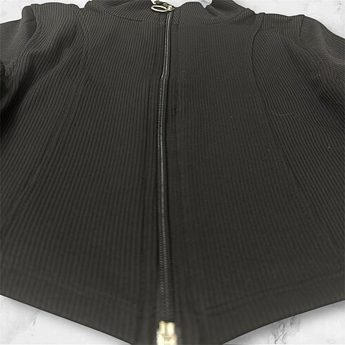 xs Beden Likrali fermuarli crop