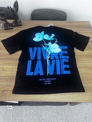 Zara Unisex tshirt