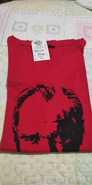 Kırmızı Atatürk tişört