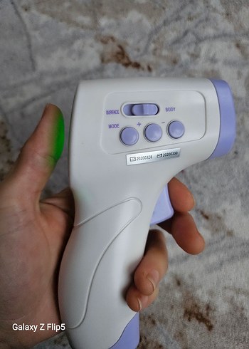 Pastel Renkli Temassız Dijital Ateş Ölçer - Görsel 7