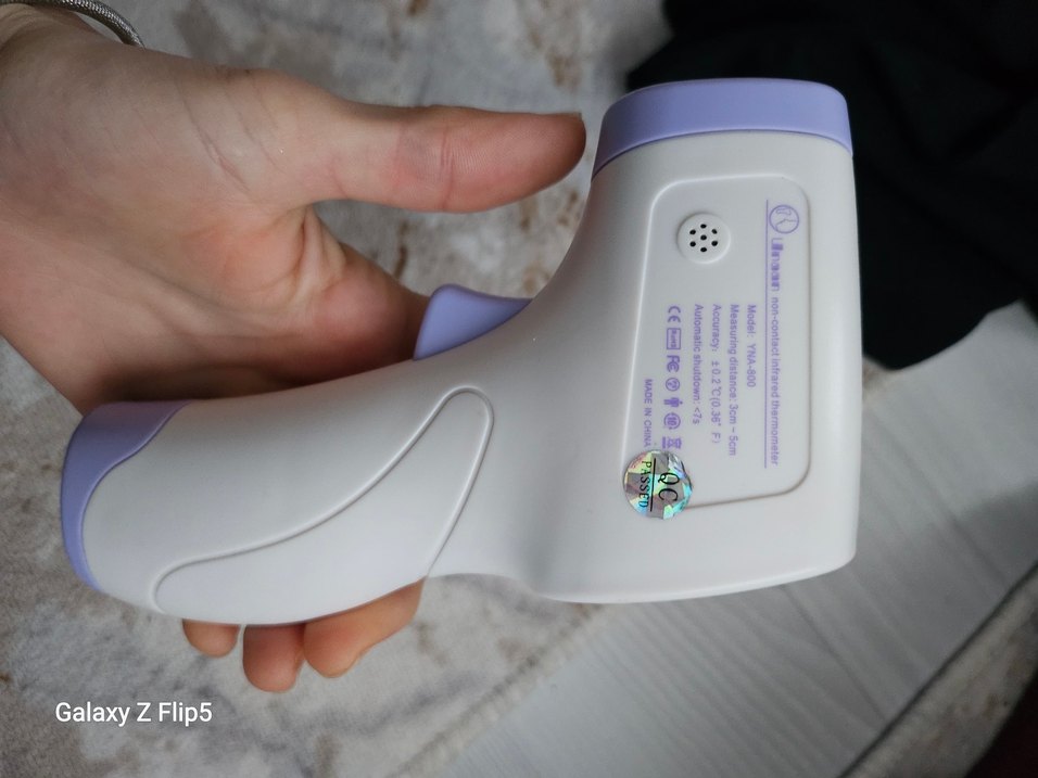 Pastel Renkli Temassız Dijital Ateş Ölçer - Görsel 2