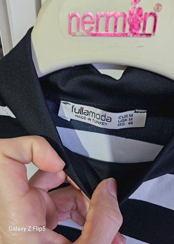 Uzun Kollu Boğazlı Çizgili Kadın Kazak croppp - Görsel 4