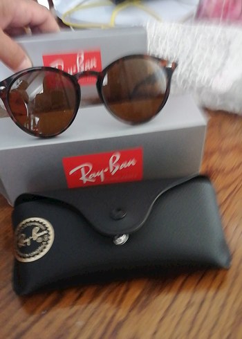 Ray-Ban Kadın Kahverengi Klasik Güneş Gözlüğü