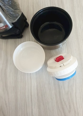 Diğer dağcı Termosu 2 litre 24 saat