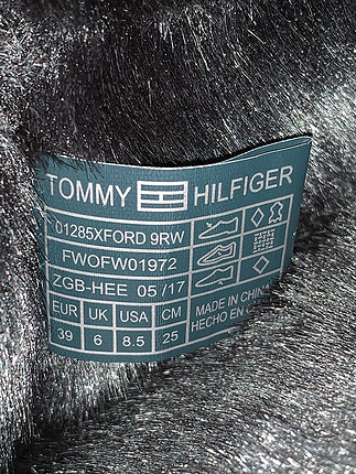 39 Beden siyah Renk Tommy Hilfiger Çizme (39)