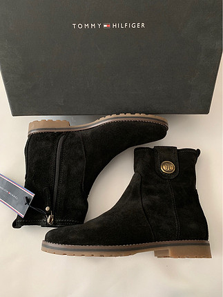 Tommy Hilfiger Tommy Hilfiger (39)