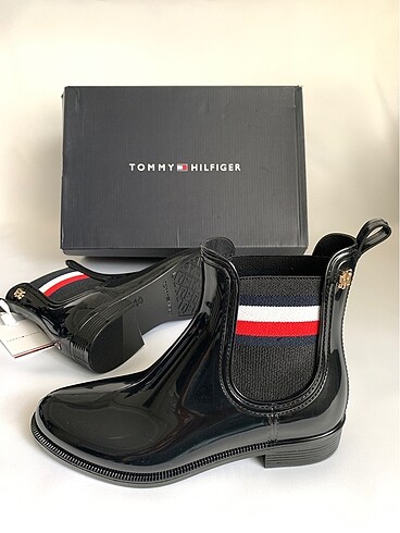 Tommy Hilfiger Bot (36)