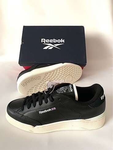 38,5 Beden Reebok AD Court (38,5)