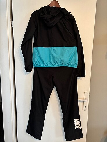 Nike NİKE (orijinal) eşofman (tüzgarlık)