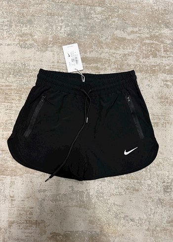 Mini spor şort