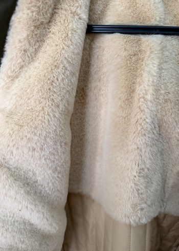 Kürk detaylı kapüşonlu parka - Görsel 7