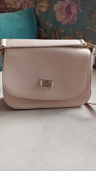 Pierre Cardin toz pembe askılı çanta