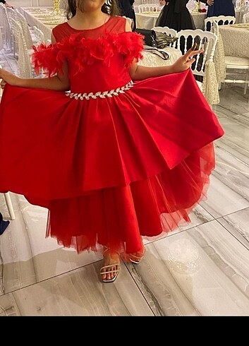 Zara Kız çocuk kırmızı abiye
