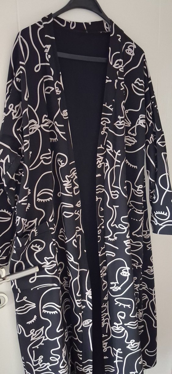 Uzun Siyah Desenli Kadın Kimono - Görsel 3