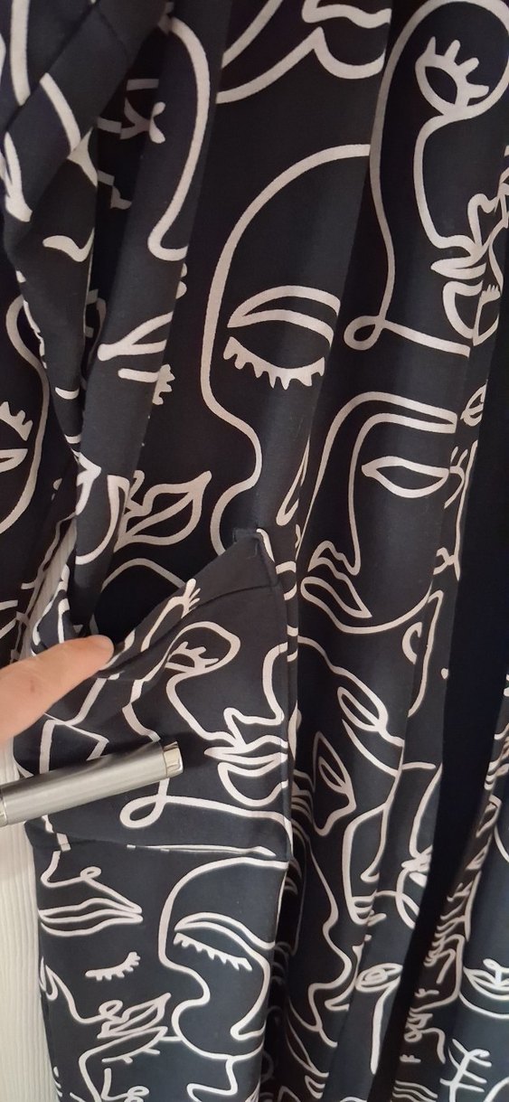 Uzun Siyah Desenli Kadın Kimono - Görsel 2