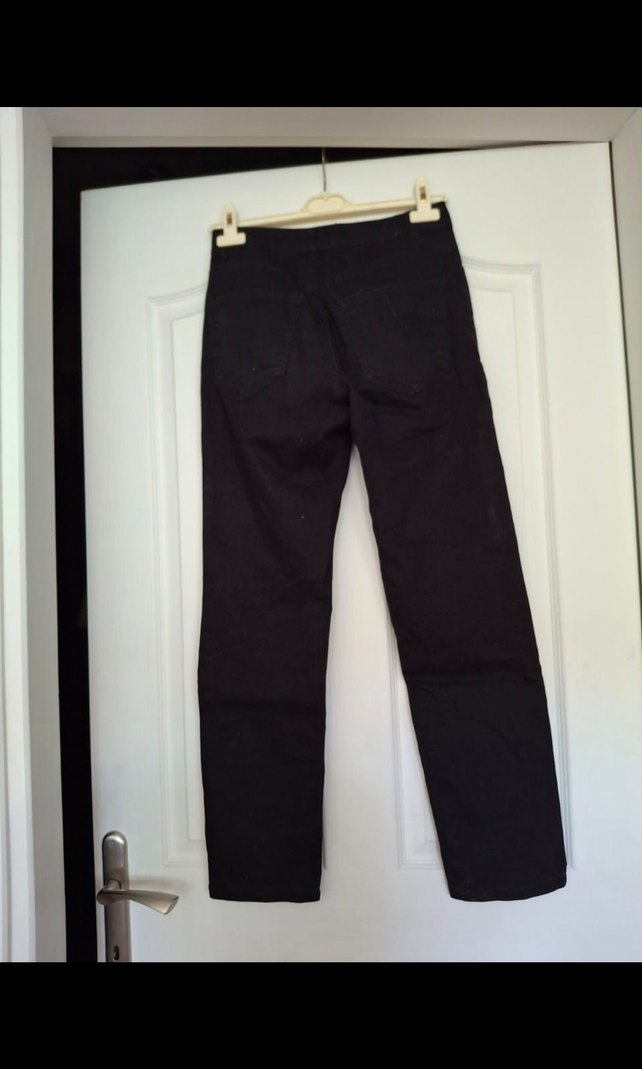 Siyah Kemerli Kadın Denim Pantolon - Görsel 4