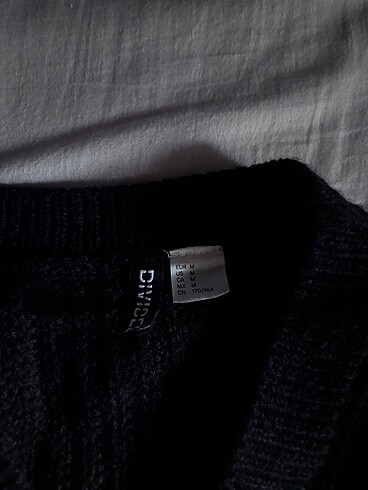 m Beden siyah Renk h&m siyah triko hırka