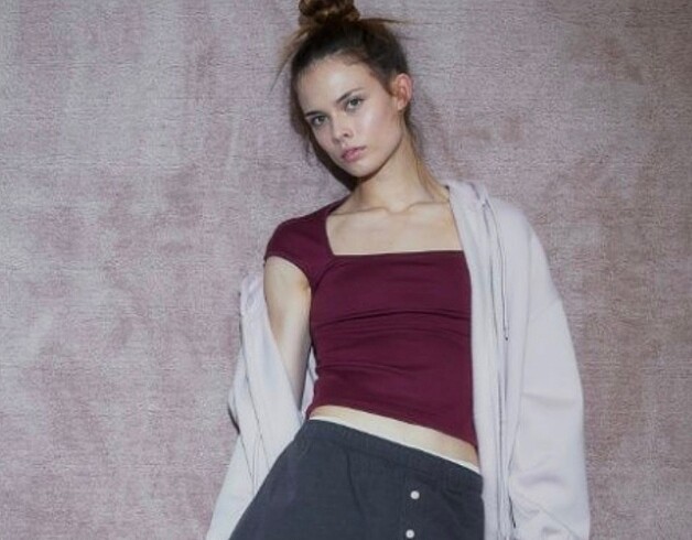 h&m bordo üst