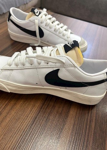 nike blazer low 77