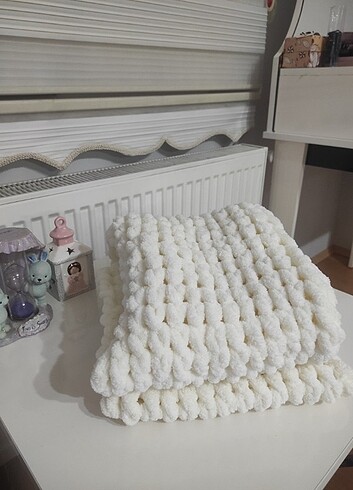 Krem rengi puffy yumuşacık atkı 