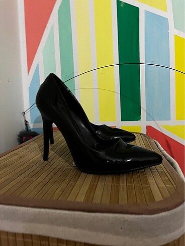 Düz parlak stiletto