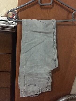 H&M H&M gri jean