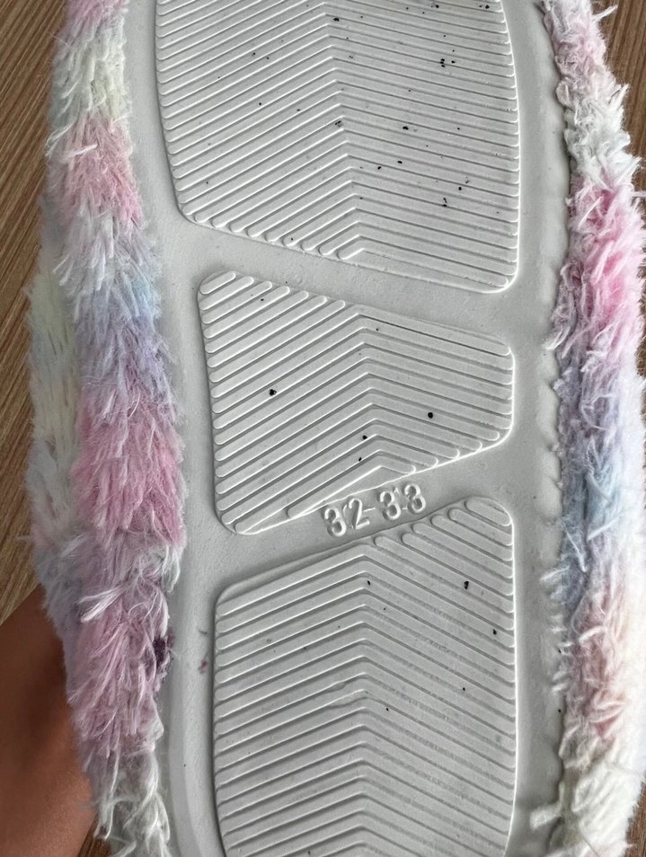 Kızlar için Peluş Unicorn Ev Terlikleri - Görsel 4