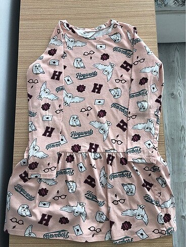 8 Yaş Beden H&M uzunkollu elbise 8/10 yaş