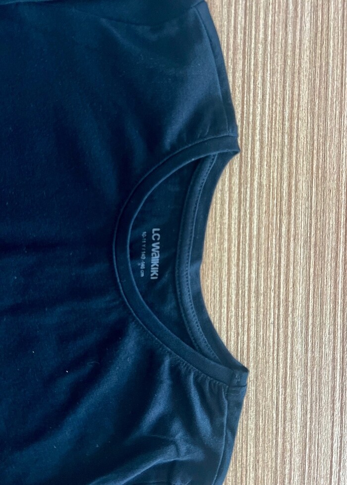 Lcwaikiki 10-11 yaş siyah tshirt - Görsel 2