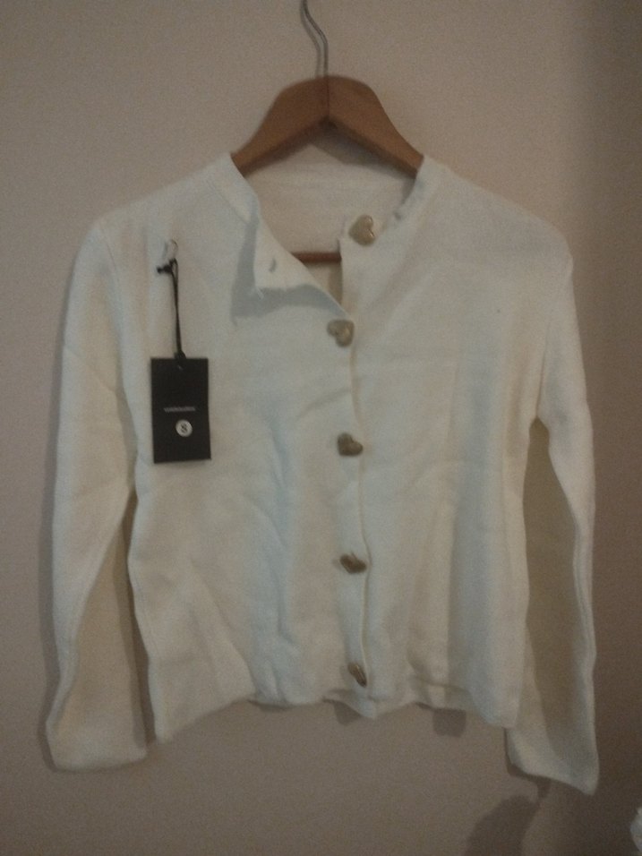 Düğmeli Beyaz Kadın Keten Hırka - Görsel 2