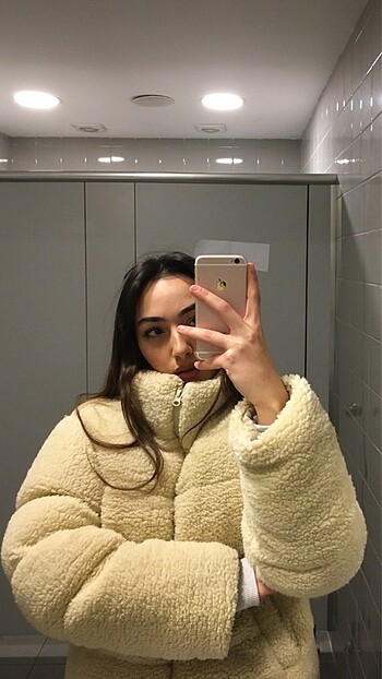 Ambar çok az giyildi