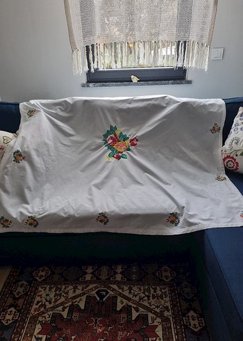 Geleneksel Nakışlı Beyaz Masa Örtüsü - Görsel 3