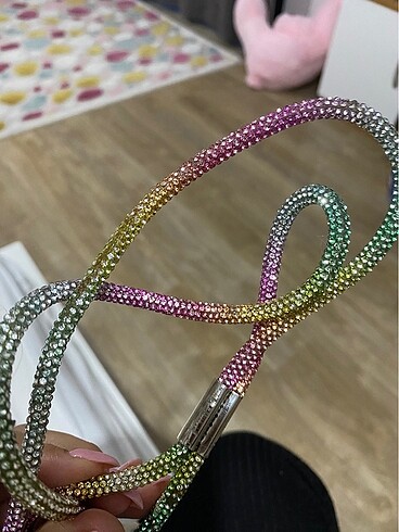 Renkli telefon askısı