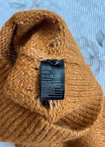 H&M alpaca/yün karışımlı kazak