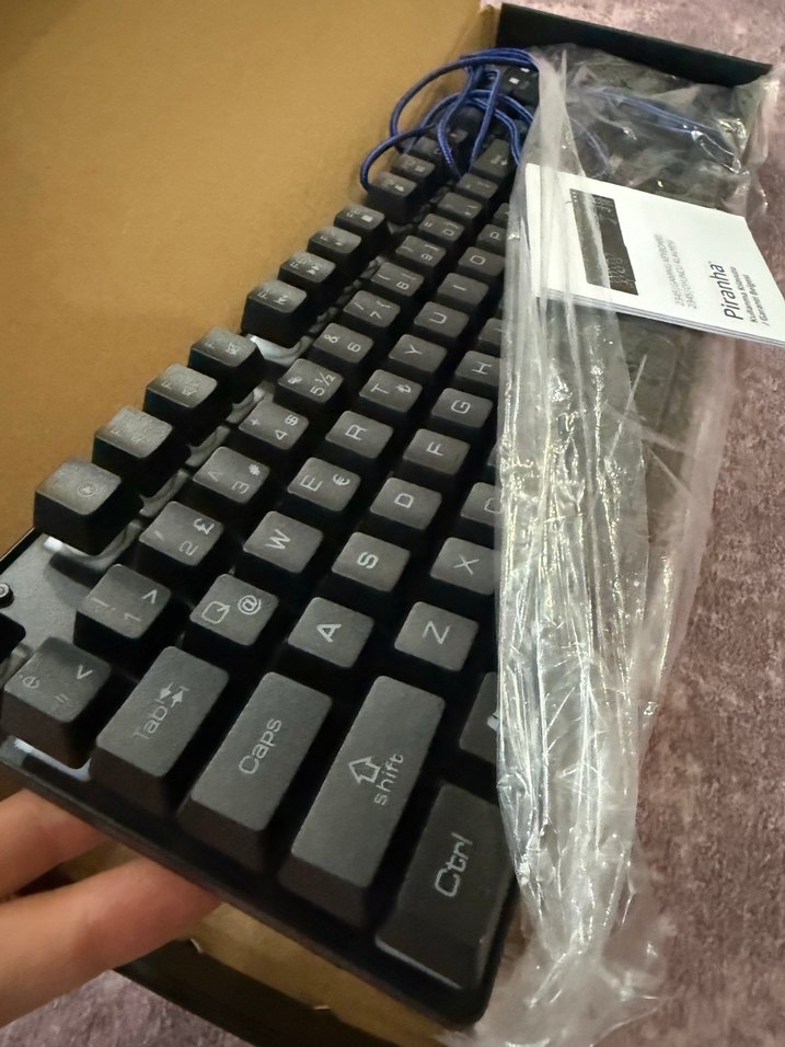 Piranha Çok Renkli Oyun Klavyesi - Görsel 3