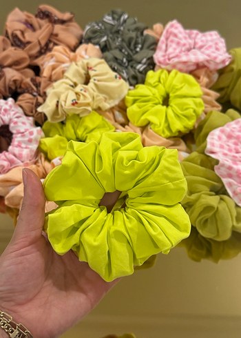 Kadın renkli  Fırfırlı Saç Tokası - Görsel 9