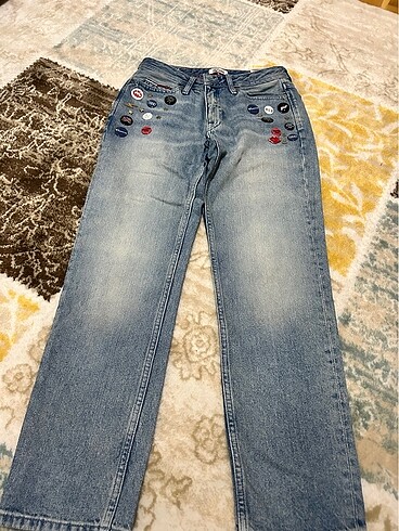 Tommy Hilfiger