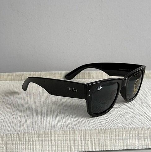 RayBan
