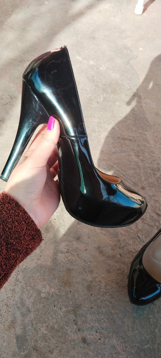 Parlak Siyah Rugan Stiletto Topuklu Kadın Ayakkabı - Görsel 4