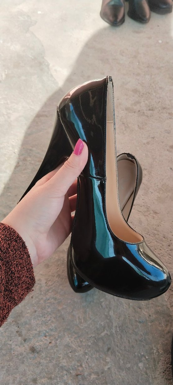 Parlak Siyah Rugan Stiletto Topuklu Kadın Ayakkabı - Görsel 3