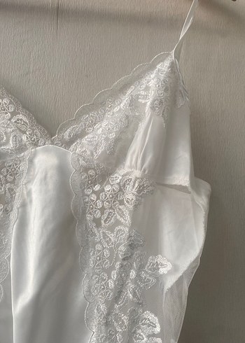 Beyaz Dantelli İnce Askılı Midi Gecelik - Görsel 6