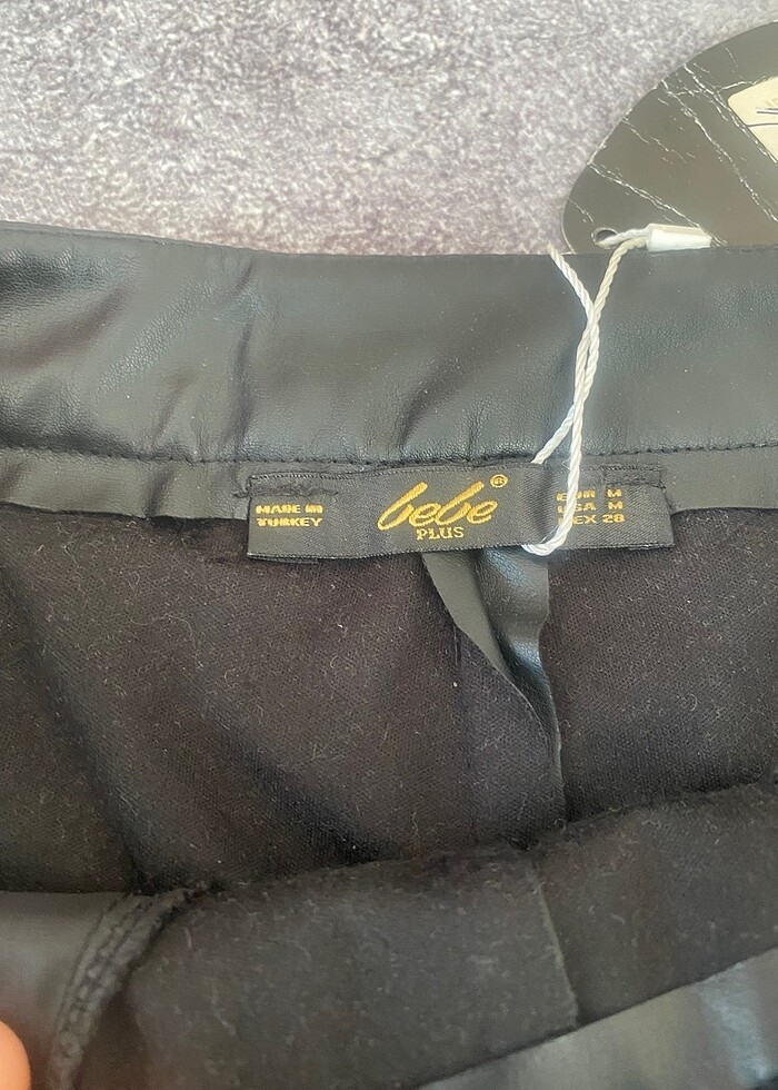 Deri Şort Etek - Görsel 3