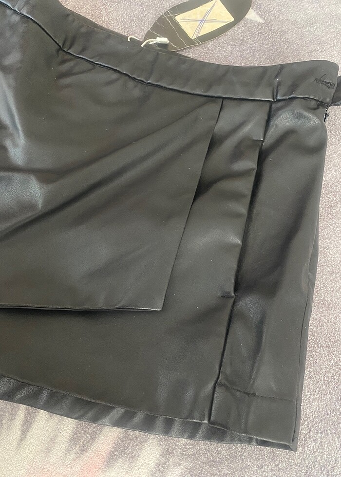 Deri Şort Etek - Görsel 4