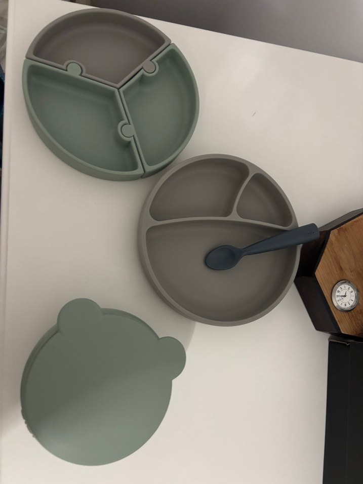 SATILDI Oioi Çocuklar için Bölmeli Tabak ve Kaşık Seti - Görsel 2