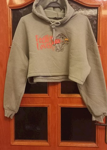 Trendyol & Milla Kapüşonlu, uzun kollu, bol kesim bej yeşil sweatshirt s beden