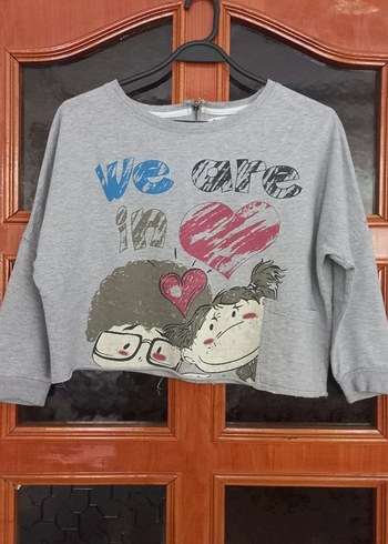 zara s beden gri sweatshirt kısa model